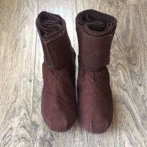 Toms Wrap Around Boots